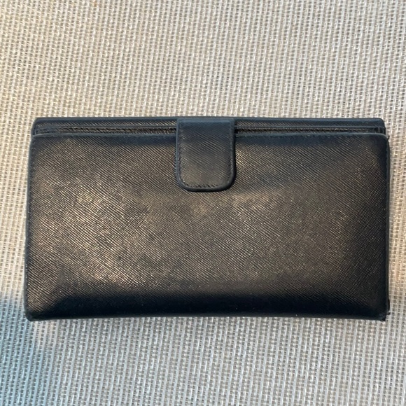 Prada wallet - Picture 2 of 7